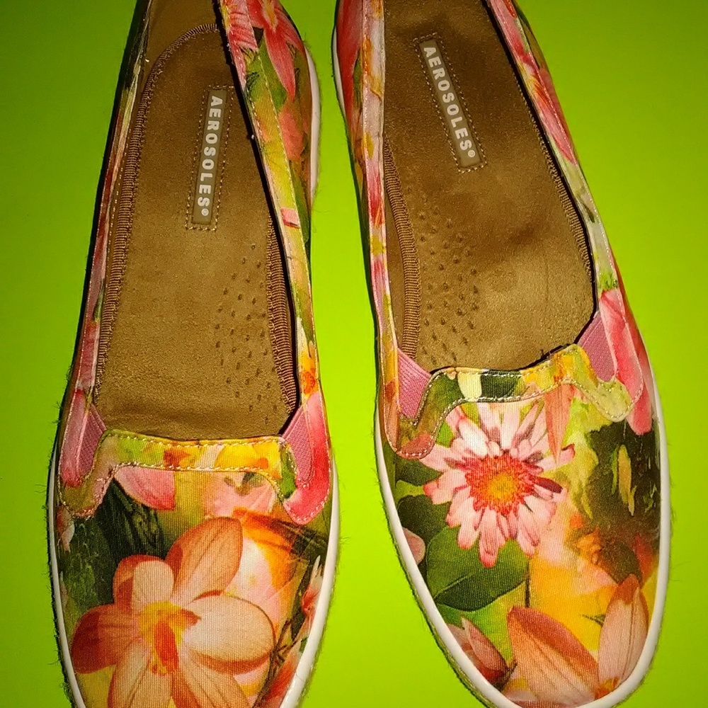 Floral flats